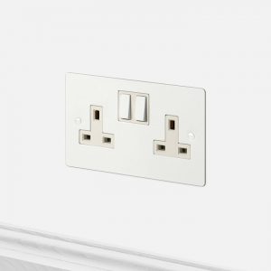 2G UK Socket / White