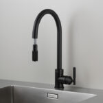 Kitchen Taps / Mixer With Pull Out Spray / Linear / Welders Black