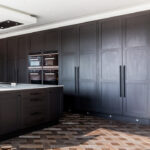Pull Bar / Plate / Medium / Black - Image 3