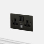 2G UK SOCKET USB / Smoked Bronze