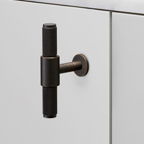 T - Bar / Smoked Bronze