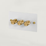 3G Dimmer / White / Brass