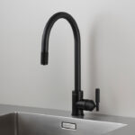 Kitchen Taps / Mixer With Pull Out Spray / Cross / Welders Black - Image 2