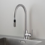 Kitchen Taps / Mixer With Pull Out Spray / Linear / Steel