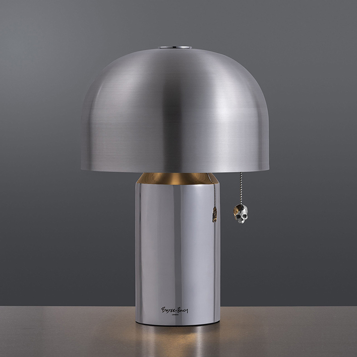 gSWjoaN.jpg Skull Table Light / Travis Barker / Steel - Image 1