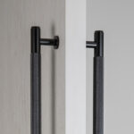 Closet Bar / Double Sided / Black - Image 2