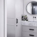 Pull Bar / Medium / Black - Image 3