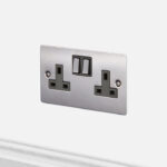 2G UK Socket / Steel
